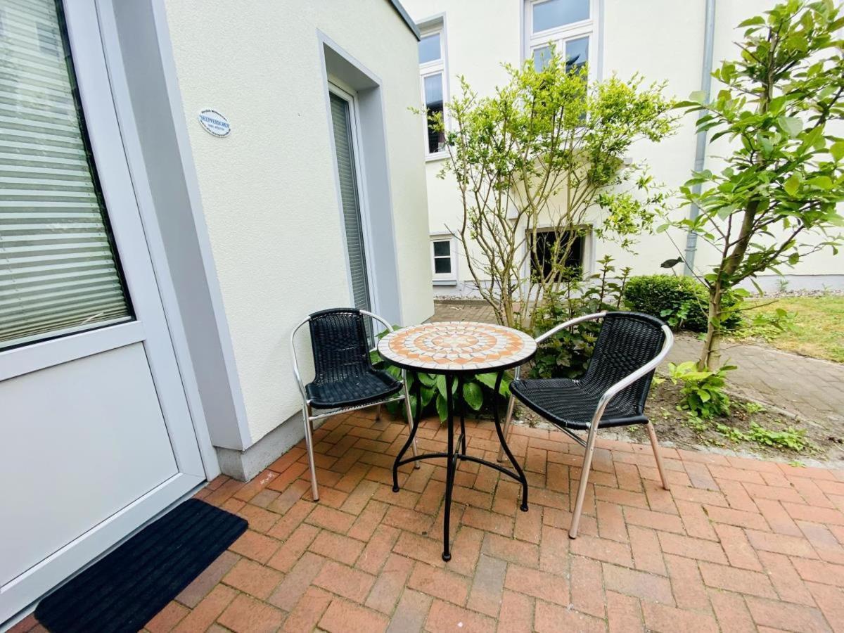 Haus Juliane, Seepferdchen Rostock Exterior photo
